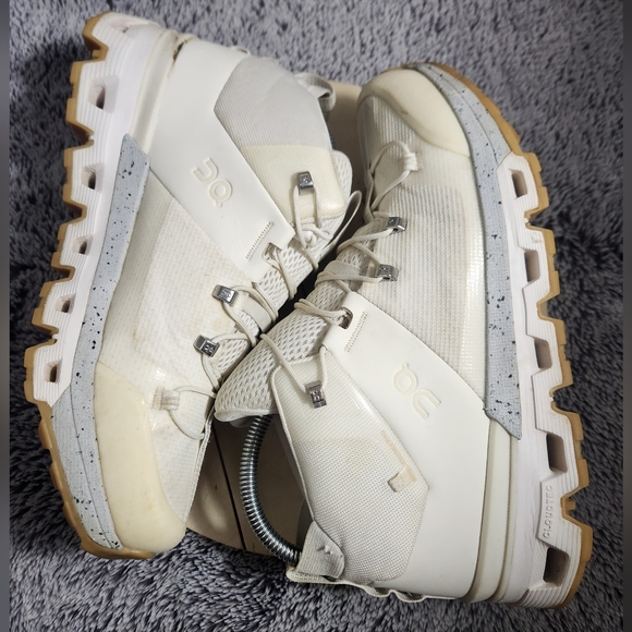 On Cloud Cloudtrax Undyed Water Repellent Hiking Shoe Women's Size 9.5 - Picture 6 of 9